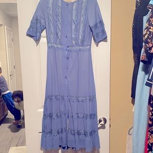 Beautiful Blue Midi Dress from Bohme Size Small